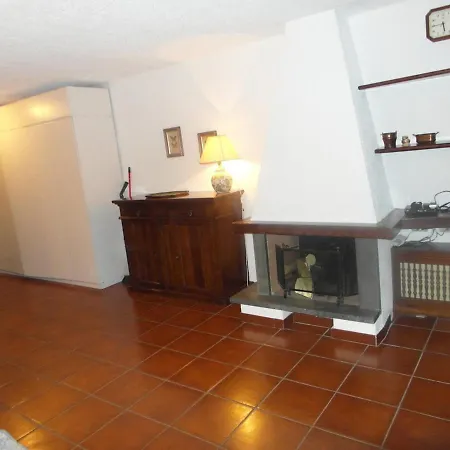 Apartment With Terrace Overlooking The Slope